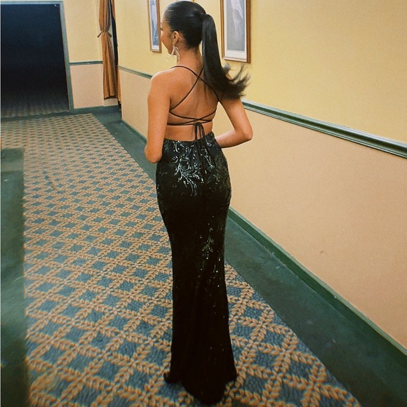 Windsor Green Taisia Formal Sequin Scroll Dress Size XS Only Worn Once - Picture 7 of 7